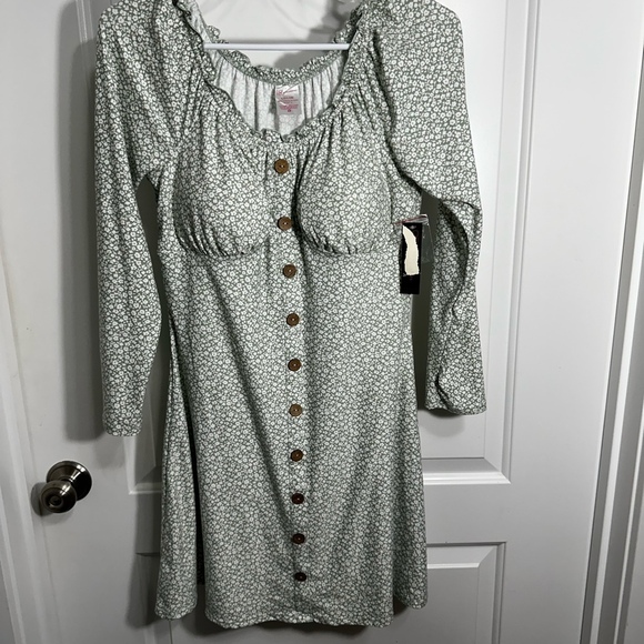 No Boundaries Floral Print  Dress Jr Size 11/13 Large - Picture 1 of 4